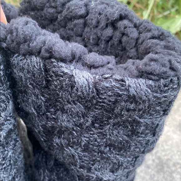 Muk Luks Cozy Black Knit Women's Boots - Picture 4 of 10